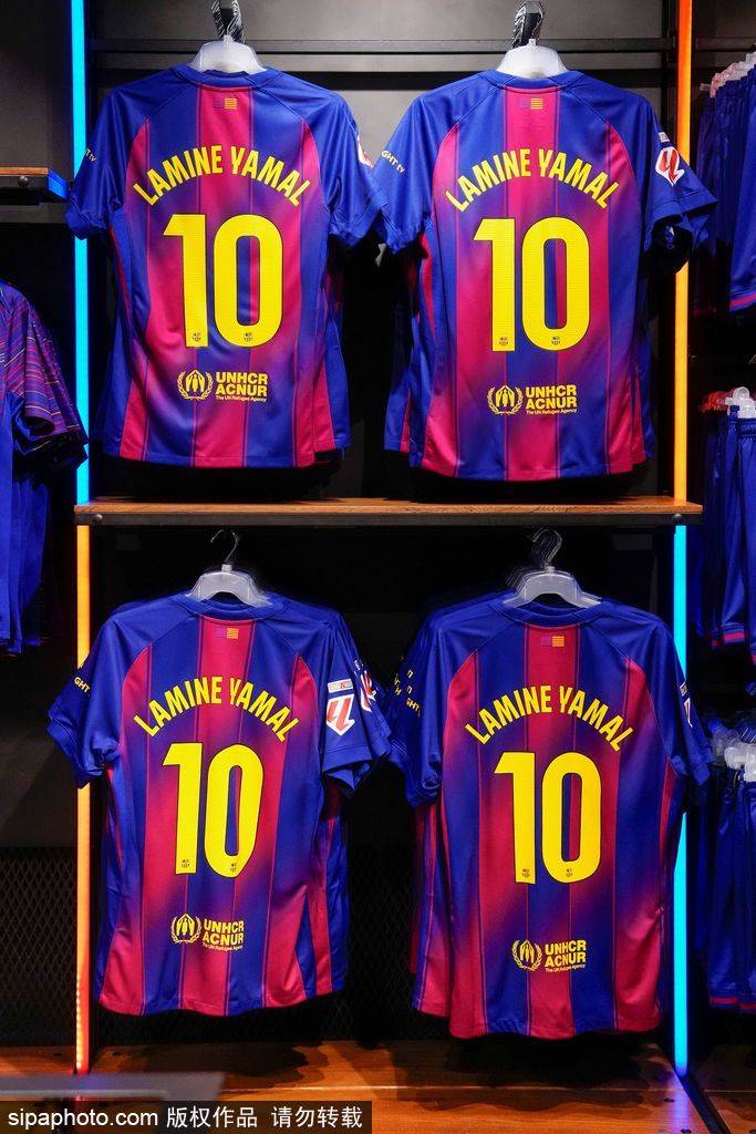 阿什拉夫：后场球员同样值得金球奖的认可